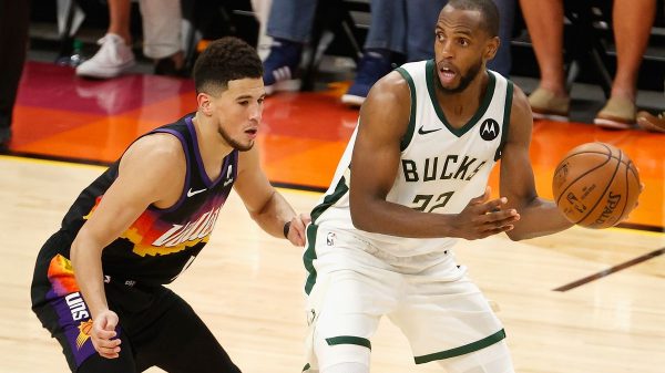 Nba finals: Bucks per chiudere, Suns nel baratro