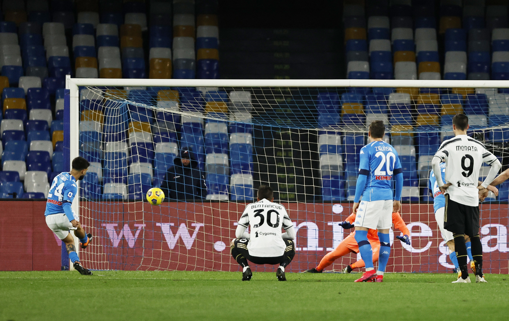 Napoli-Juve, aperitivo di lusso