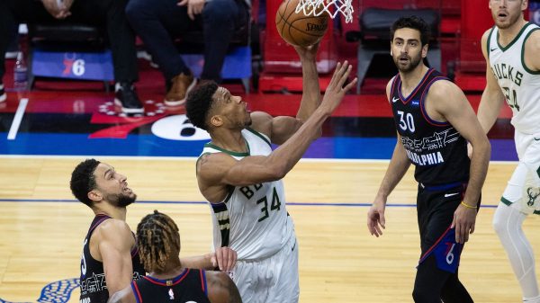 Nba: 76ers-Bucks, sembra una finale di conference