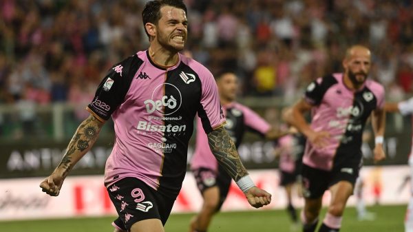 Serie B: Bari-Palermo profuma di A