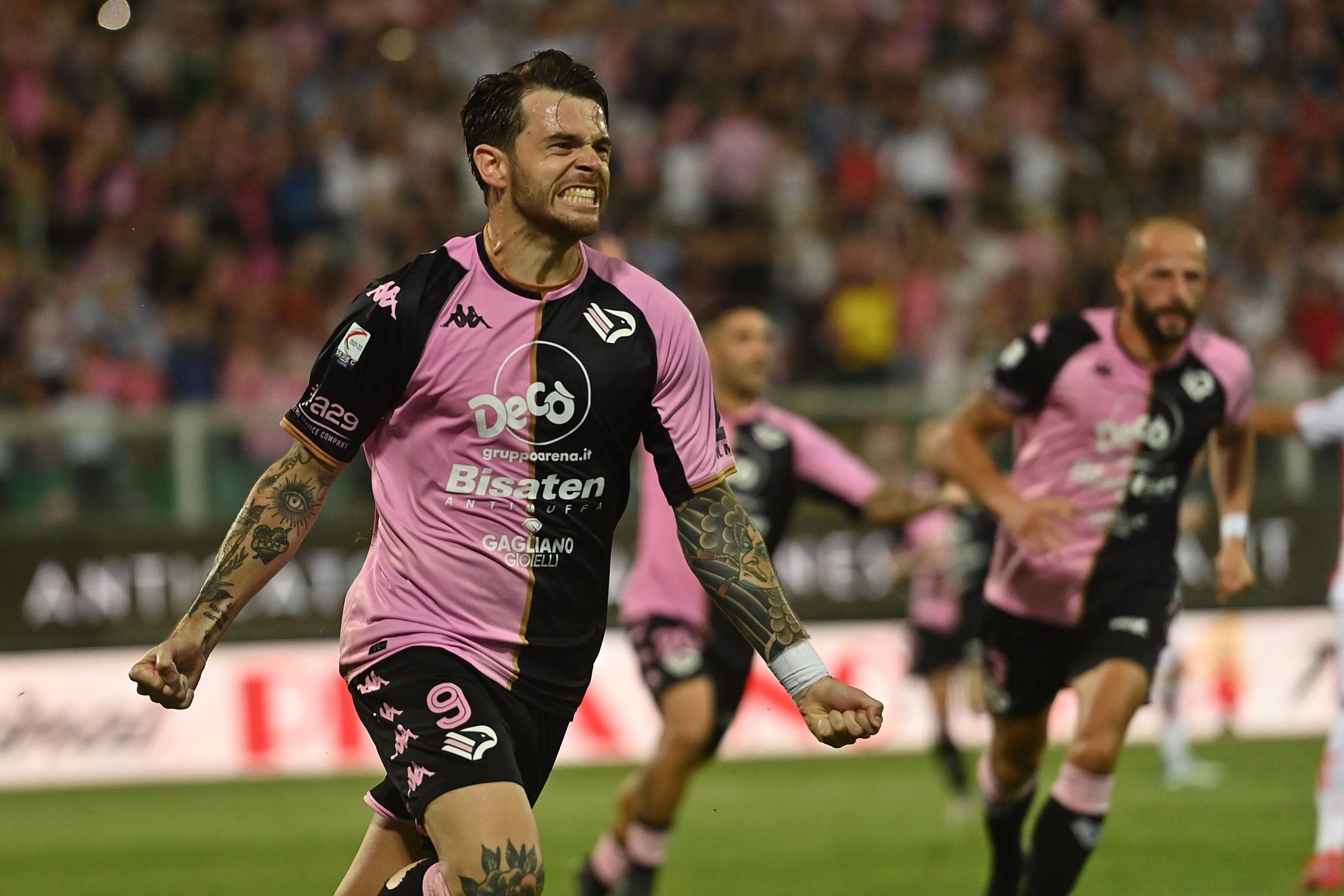 Serie B: Bari-Palermo profuma di A