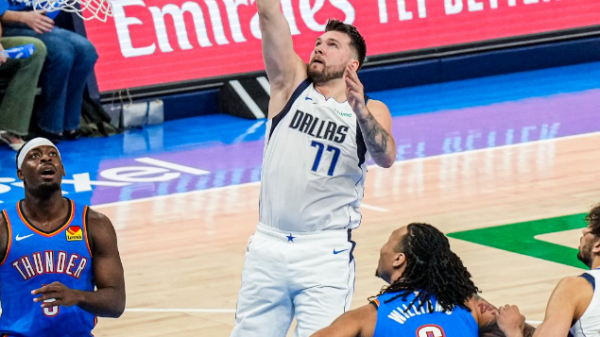 Dallas e Cleveland vincono in transferta
