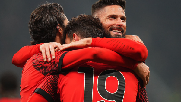 Milan, Giroud ai saluti