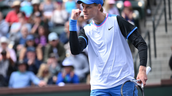 Sinner a due giorni dall'esordio al Roland Garros