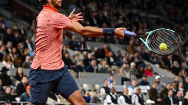 Cobolli sfiora l'impresa al Roland Garros, ma alla fine vince Rune