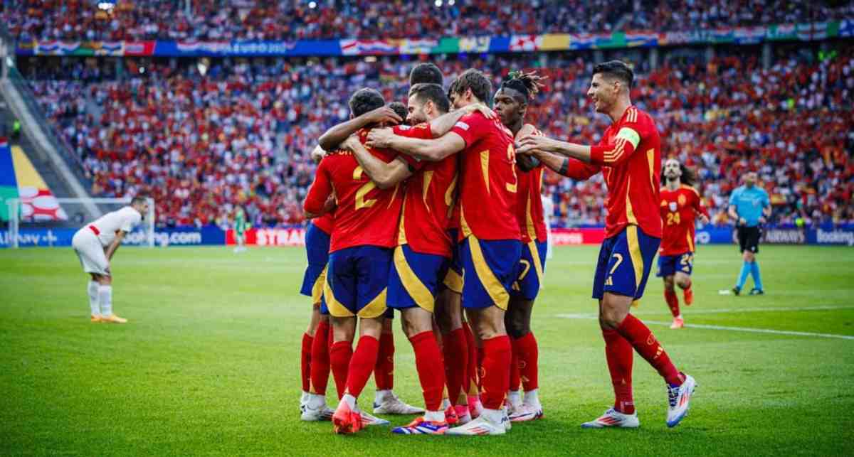 La Spagna esulta dopo un gol