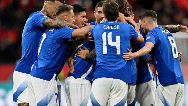 L'Italia festeggia il gol del 2-1