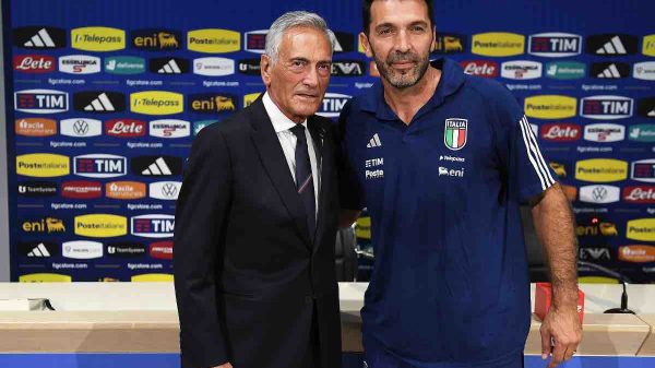 Buffon valuta il suo futuro con la Nazionale