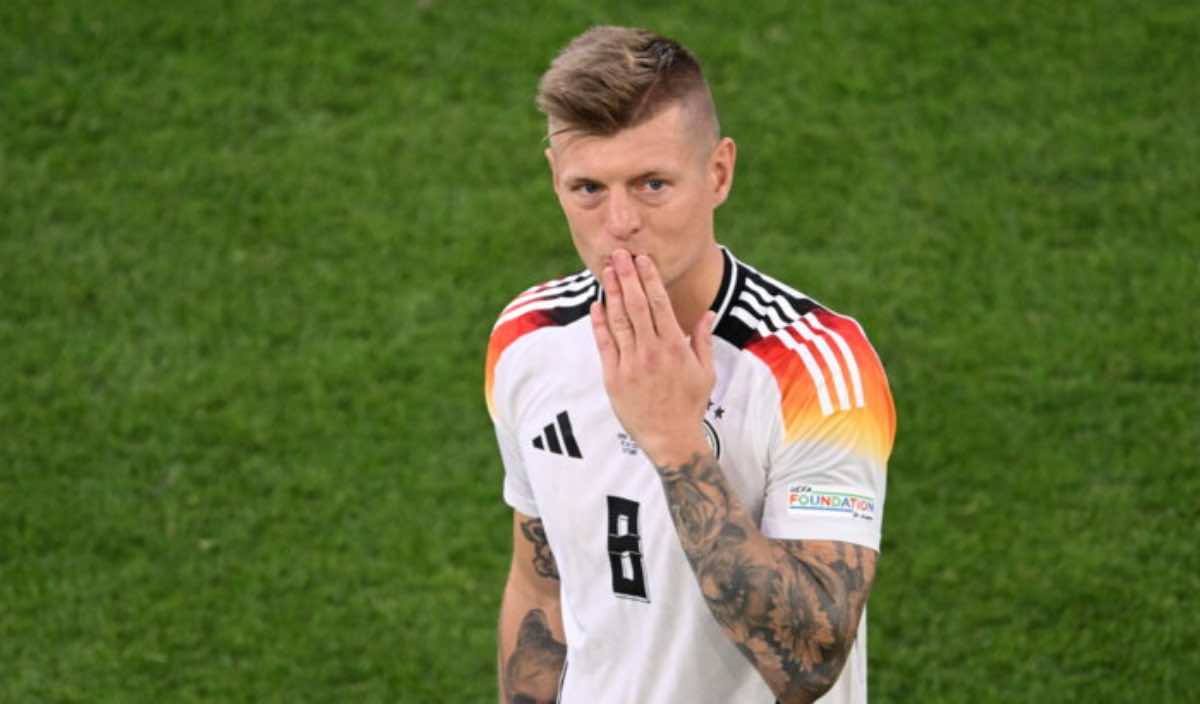Kroos dice addio al calcio giocato.