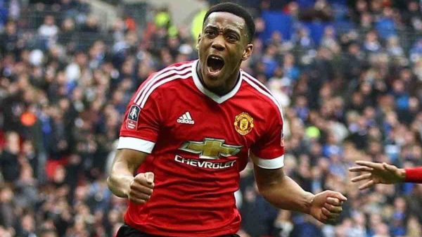 Il Como pensa a Martial per rinforzare l’attacco