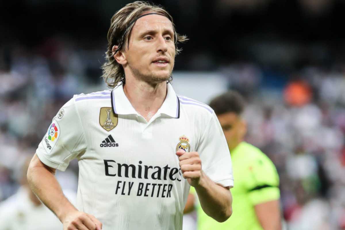Modric firma il rinnovo con il Real Madrid