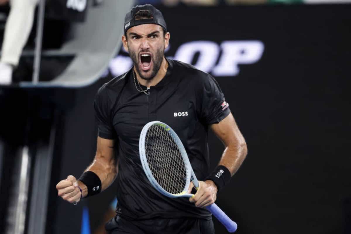 Berrettini trionfa contro Tsitsipas e va in finale a Gstaad