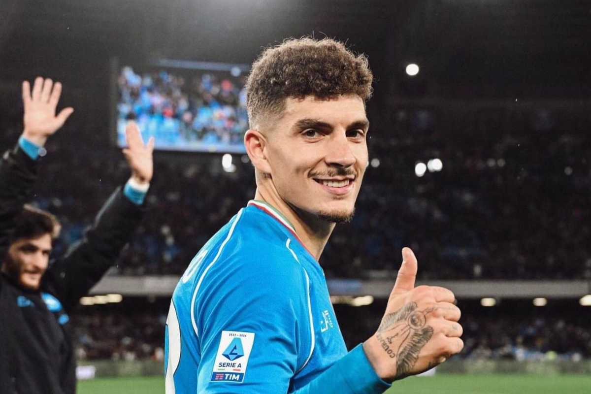 Napoli, annuncio su Di Lorenzo!