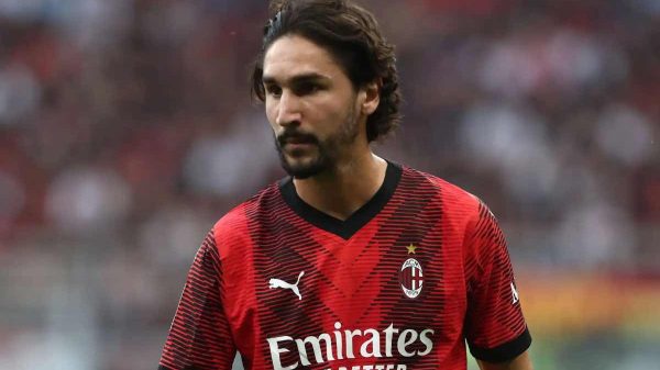 Adli verso il trasferimento alla Fiorentina.