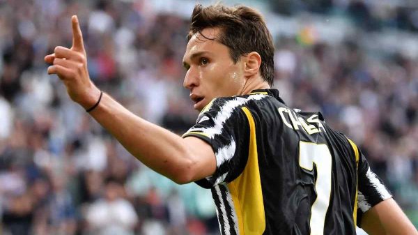 Chiesa si trasferisce al Liverpool a titolo definitivo.