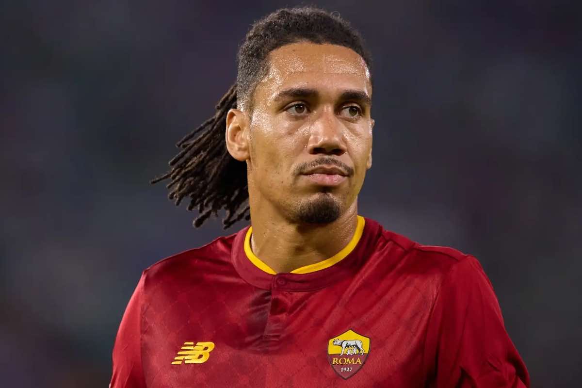 Smalling passa dalla Roma all’Al-Fahya.
