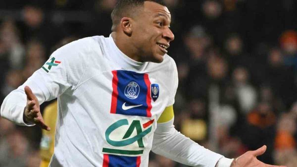 La storia tra Mbappé e il PSG finirà in tribunale.