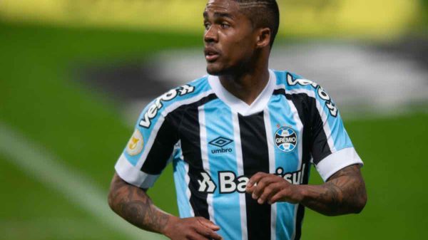 Douglas Costa apre OnlyFans.