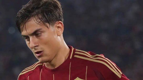 La Roma può sorridere: Dybala torna in gruppo.