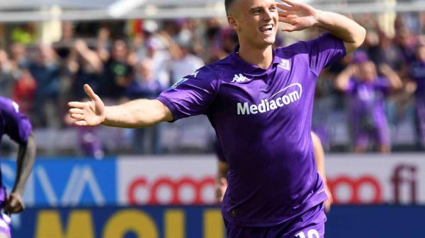 Probabili formazioni e precedenti di Fiorentina-Milan.