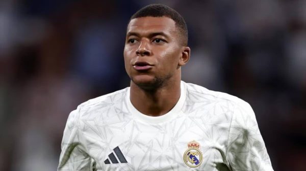 Accusa shock dalla Svezia per Mbappé