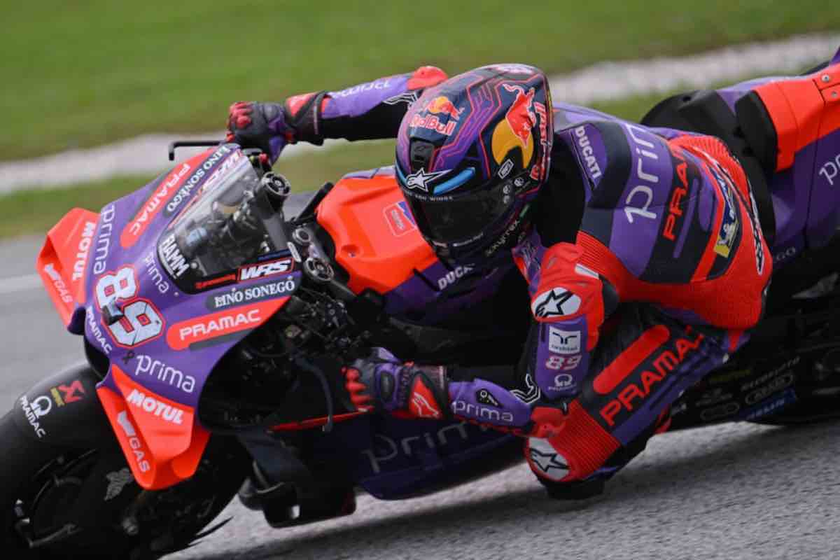 Martin trionfa nella Sprint del GP della Malesia, out Bagnaia