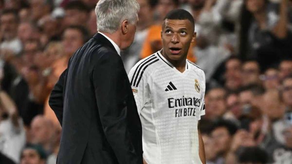 Ancelotti difende Mbappé in conferenza stampa