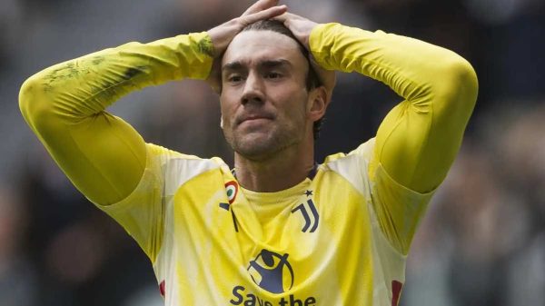 Il nervosismo di Vlahovic al momento della sostituzione