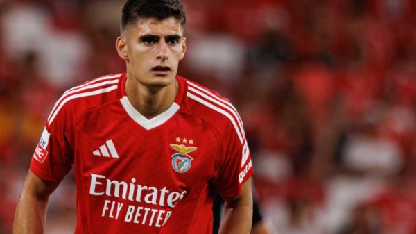 L’allenatore del Benfica spiega la situazione di Silva senza usare mezzi termini