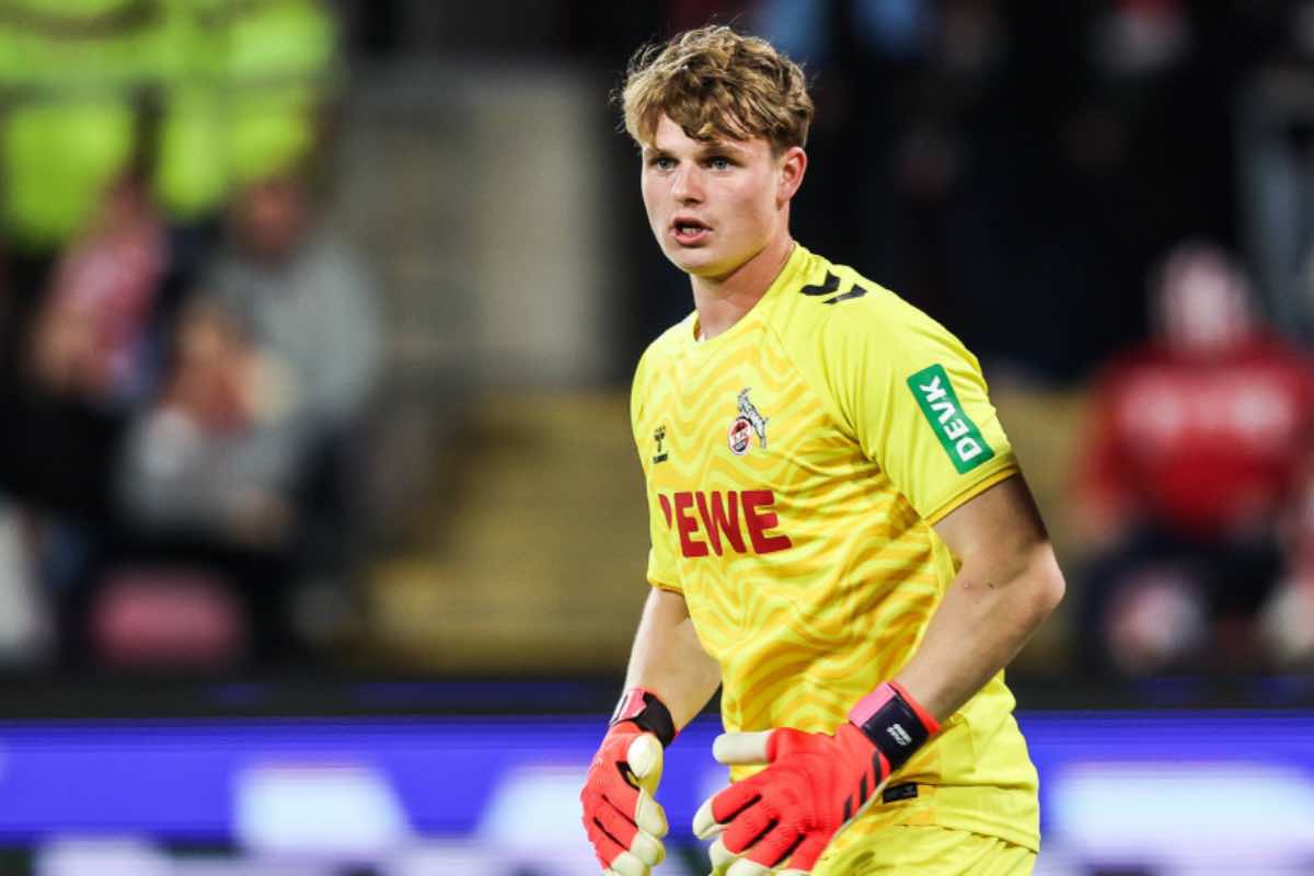 Il Bayern acquista un nuovo portiere: fatta per Urbig dal Colonia