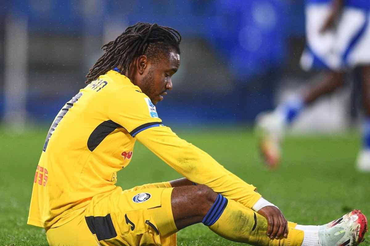 Atalanta, brutte notizie: Lookman si ferma in allenamento