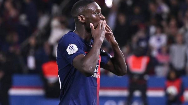 Kolo Muani Juve Psg