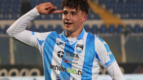 Con il gol alla Lucchese Arena diventa il primo 2009 a segnare con i pro