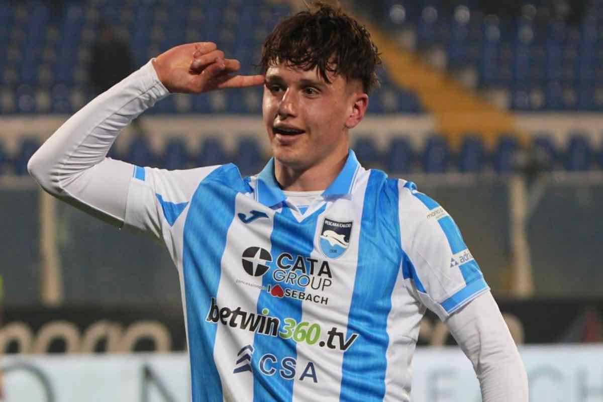 Con il gol alla Lucchese Arena diventa il primo 2009 a segnare con i pro