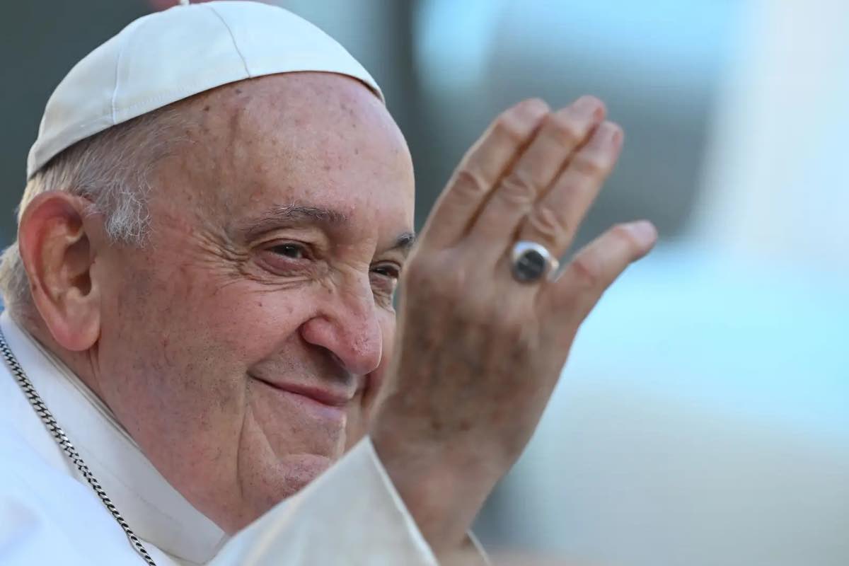 In segno di vicinanza per la morte del Santo Padre, la Lega Serie A ha deciso di rinviare tutte le partite in programma oggi