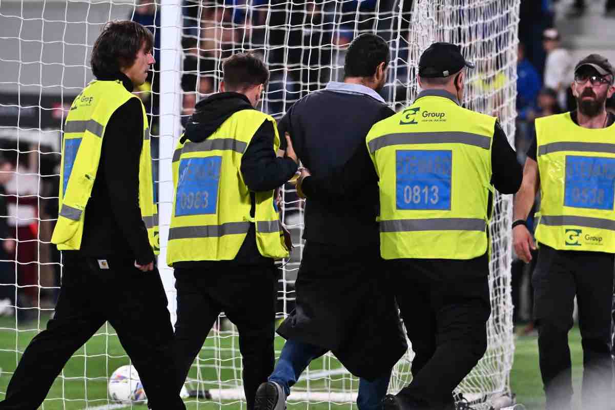 Daspo di 5 anni al tifoso che è entrato in campo durante Atalanta-Roma