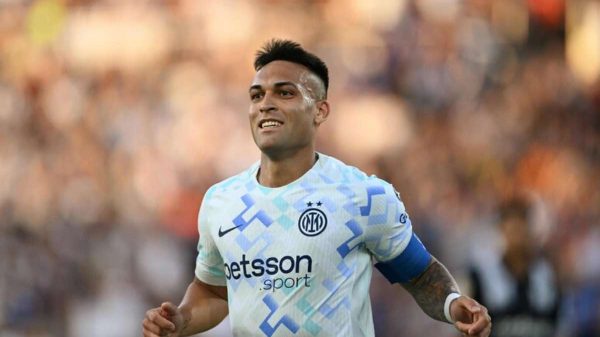 Le probabili formazioni di Inter-Urawa Red