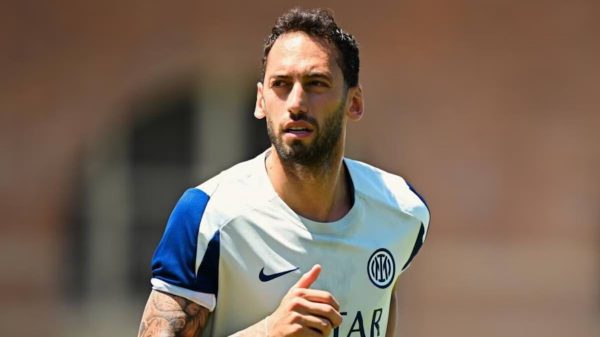 Inter, Calhanoglu e altri 3 non ce la fanno e tornano in Italia