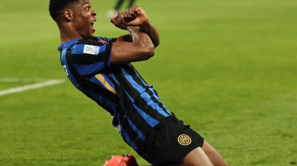 Interesse del Barcellona per Dumfries: i dettagli