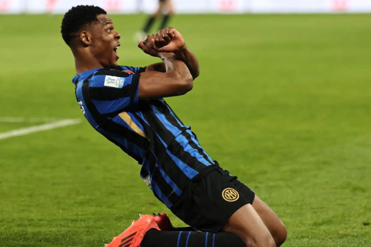 Interesse del Barcellona per Dumfries: i dettagli