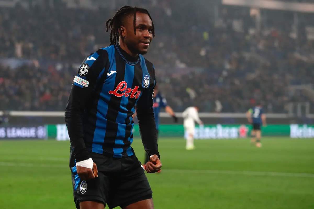 Inter, il Napoli si inserisce per Lookman