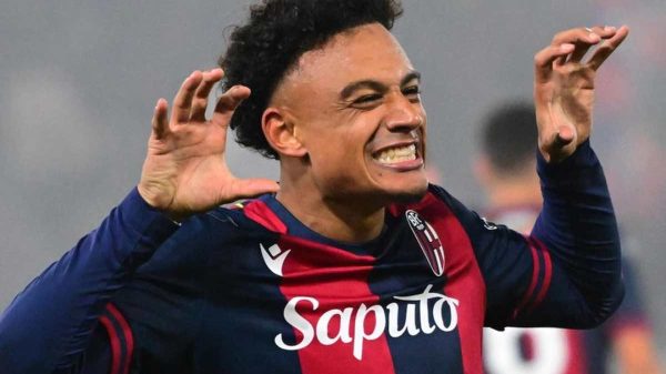 Napoli, a sorpresa Ndoye ha scelto di voler restare a Bologna