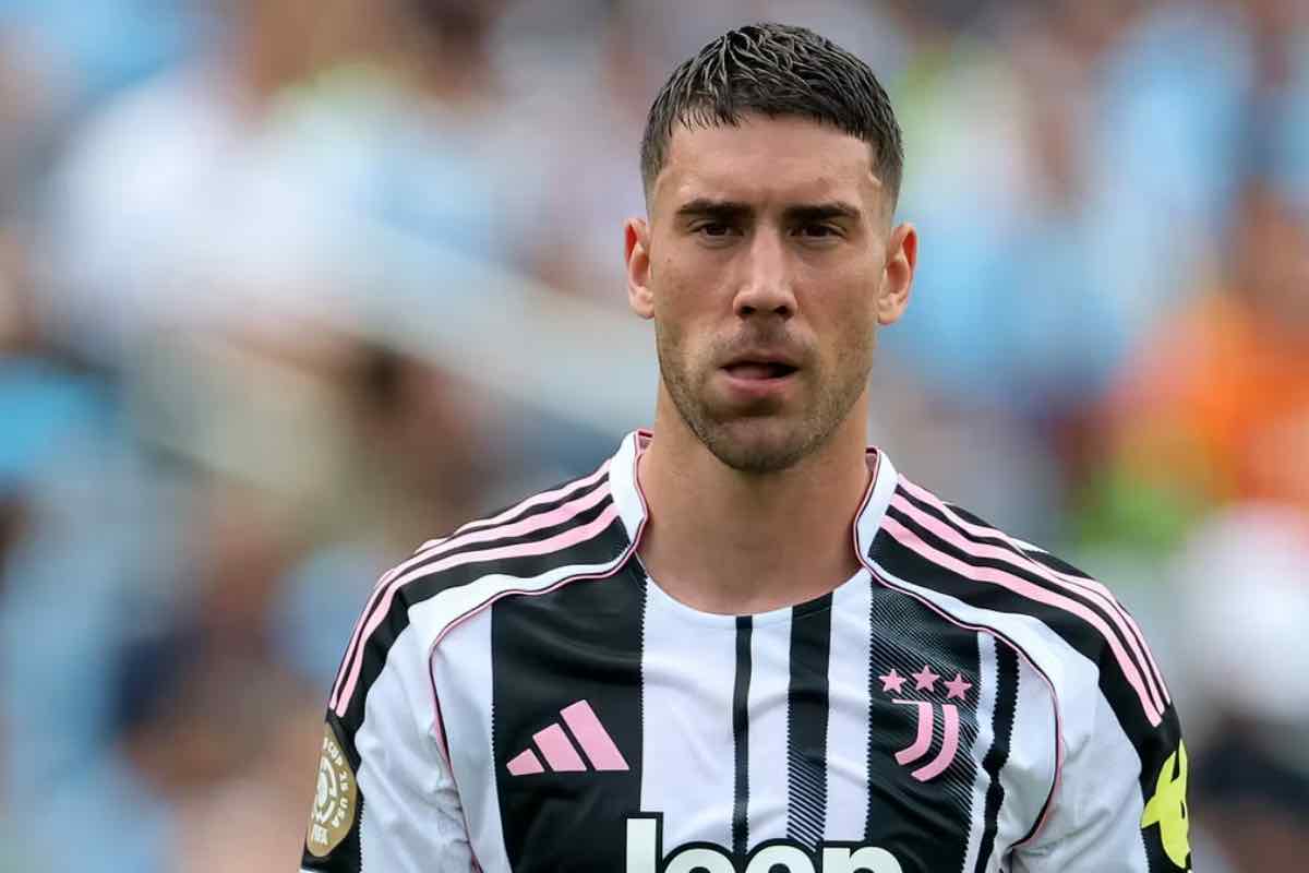 Dusan Vlahovic rischia di rimanere un anno fuori rosa