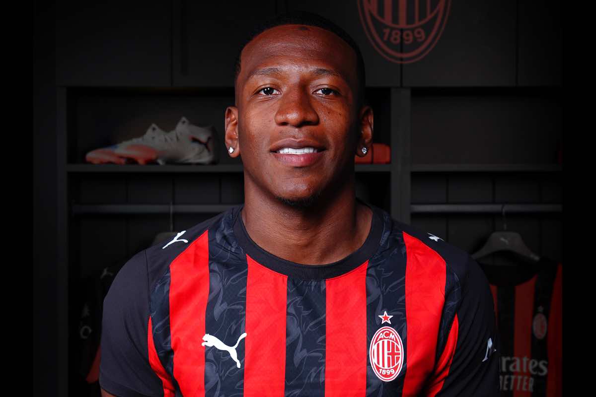 Estupinan è un nuovo difensore del Milan