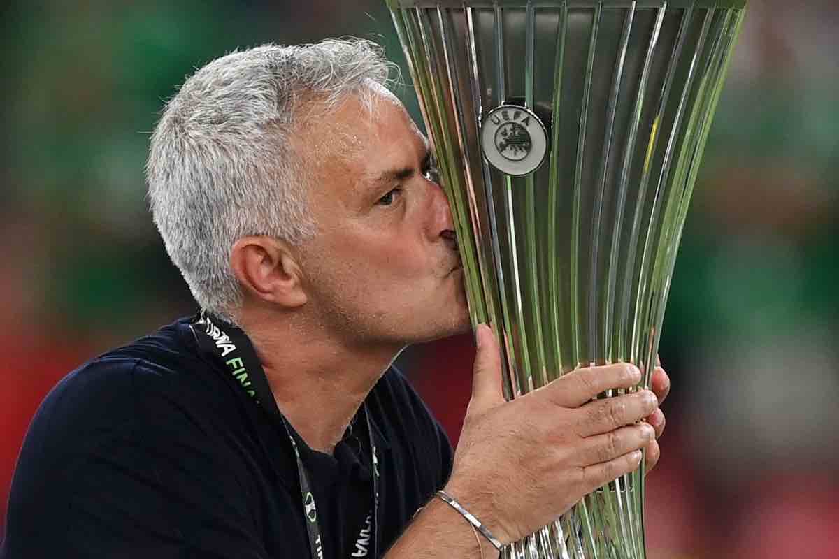 Mourinho e le dolci parole sulla Roma