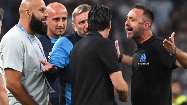 Dura lite tra de Zerbi e Emery durante OM-Aston Villa