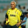 Il Fenerbahce non si qualifica in Champions ed esonera Mourinho