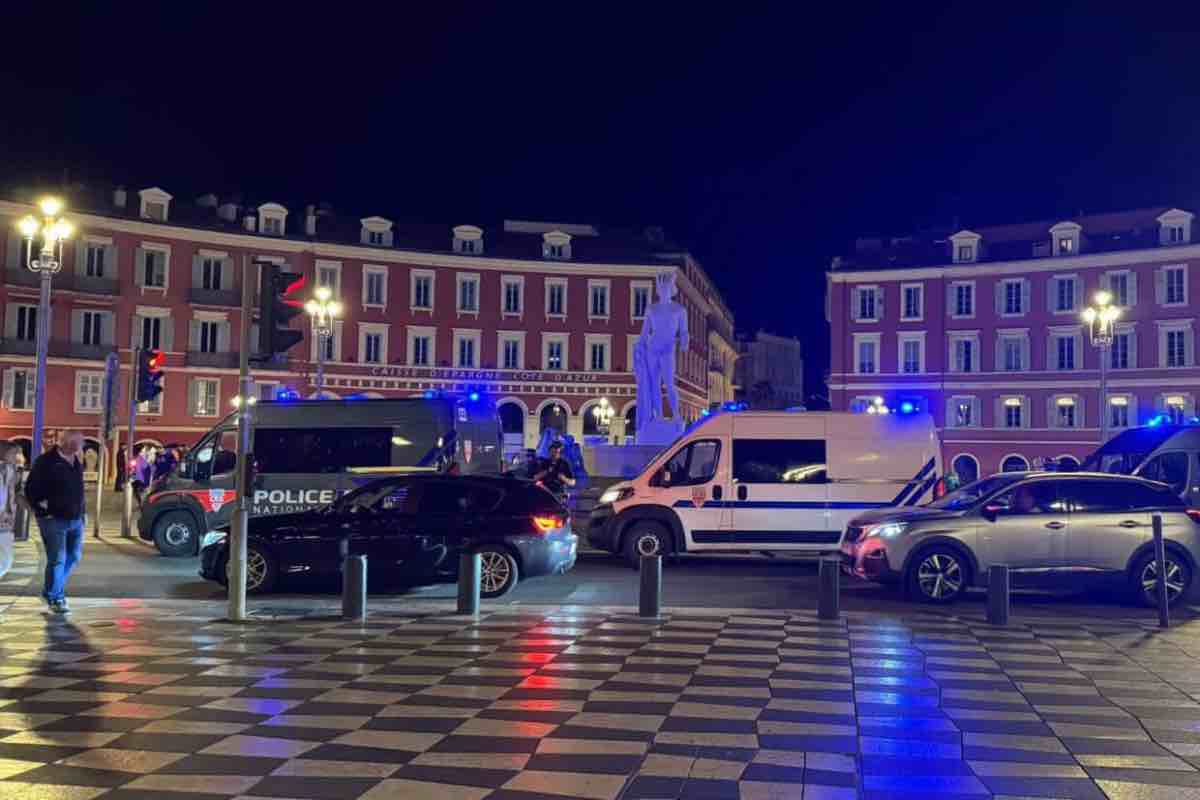 Nizza-Roma, violenti scontri nella notte: più di 100 tifosi della Roma arrestati