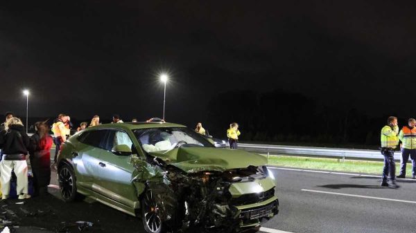 Brutto incidente per l’ex Juve Elia: nessun ferito, ma Lamborghini distrutta