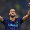 Inter a lavoro per rinnovare il contratto di Calhanoglu
